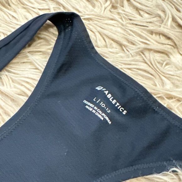 Fabletics tank top size large - Picture 2 of 3